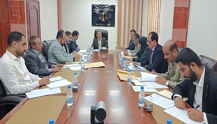 مجلس القضاء الأعلى بعدن يعلن عن تنقلات قضائية جديدة بعدد من المحافظات (الاسماء)