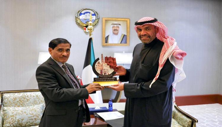 النائب البحسني يزور الكويت ويبحث مع وزير خارجيتها زيادة دعمها التنموي لليمن