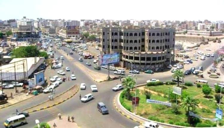 صحفي عدني يكشف عن كميات النفط الخام من حضرموت ومأرب التي تصل يوميا لمحطة الرئيس هادي 