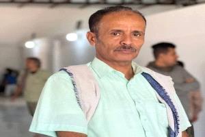 مؤسسة مراقبون تدين اقتحام منزل الصحفي كشميم واعتقاله وتناشد النائب العام والنقابات بالتدخل للإفراج عنه
