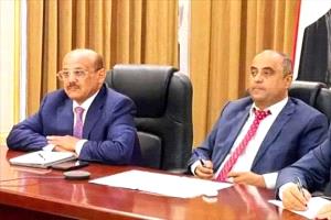تواصل مباشر بين مسؤولين أمريكيين ومحافظ البنك المركزي عدن لدعم الإجراءات الاقتصادية