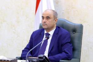 رئيس الوزراء يعلن موقفه من اجراءات البنك المركزي بعدن وتوجهاته الجديدة للحفاظ على استقرار سعر صرف العملة الوطنية