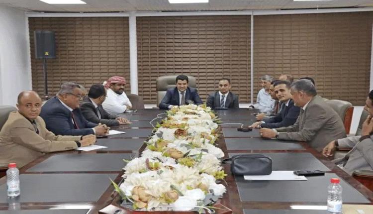 تفاصيل اجتماع هام بالبنك المركزي اليمني بعدن