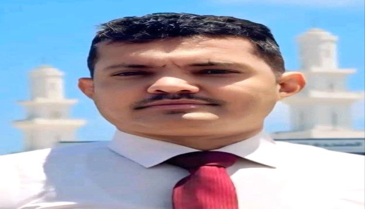 الداعري يوضح كيفبة تمكن الحكومة اليمنية من تشديد قبضة الحصار الاقتصادي على الحوثيين وتقليص مواردهم