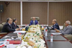 البنك المركزي اليمني بعدن يعلن مساندته لجهود الحكومة لتعزيز مسار الإصلاحات الاقتصادية
