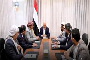 مراقبون برس يكشف أسباب تعثر اجتماع مجلس القيادة الرئاسي اليمني بالرياض
