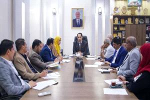 توتر وخلافات حادة في اجتماع وزير الشباب والرياضة مع وكلاء الوزارة