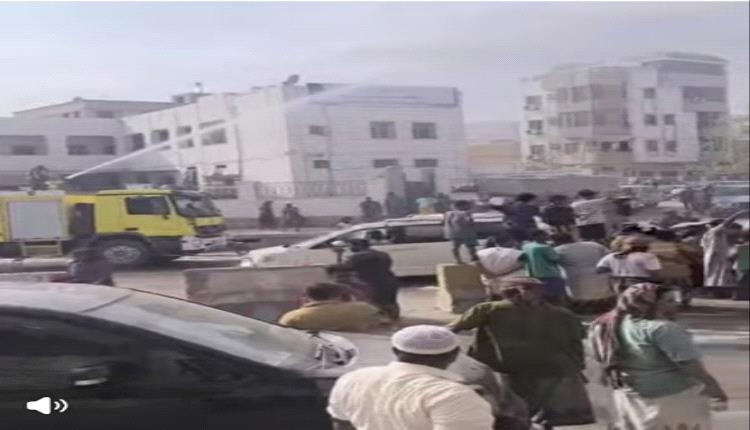 الامن يقمع تظاهرات واحتجاجات سلمية للمعلمين بالمكلا ويعتقل قيادات نقابتهم بحضرموت