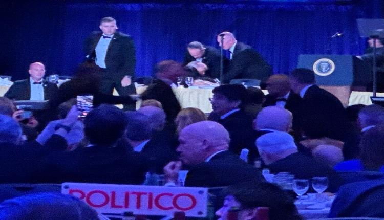 اجلاء ترامب ونائبه عقب إطلاق نار وسط حفل عشاء بواشطن (فيديوهات)