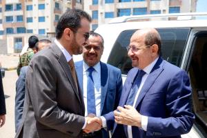 الزنداني يشدد على تسريع وتيرة الإصلاح الإداري والمؤسسي