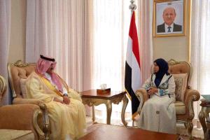كيف نجح العليمي في الاستعانة بالسفير السعودي لتمرير تعيين الزوبة وزيرة للخارجية!؟