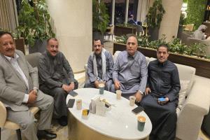 صور حصرية لأحدث ظهور لوزير الدفاع السابق من الرياض مع قيادات جنوبية أخرى