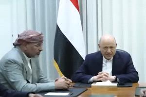 اقتراحات جنوبية على السعودية لطي صفحة العليمي مع الزبيدي لتطبيع الأوضاع وتخفيف الإحتقان الجنوبي