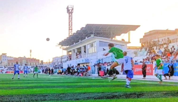 الحسيني لحج يقلب الطاولة على شباب عبس ويخطف فوزًا مثيرًا في تجمع الحديدة