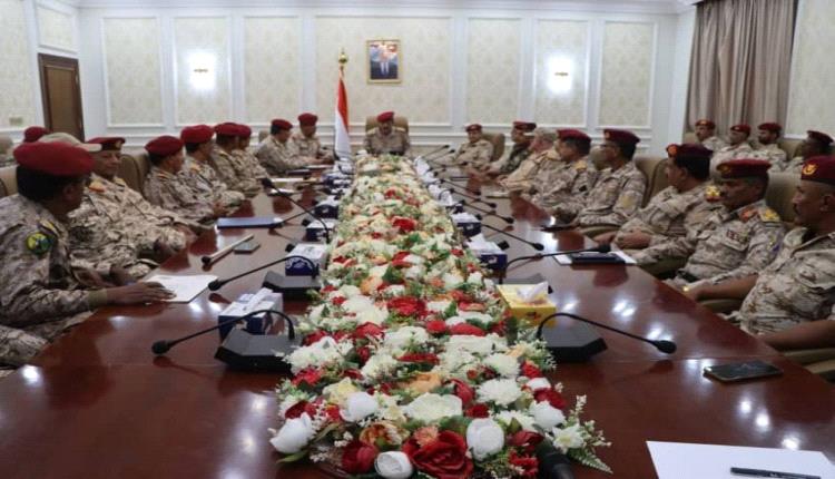 اجتماع عسكري رفيع لمناقشة جملة من القضايا الخطة الأمنية الجديدة بعدن