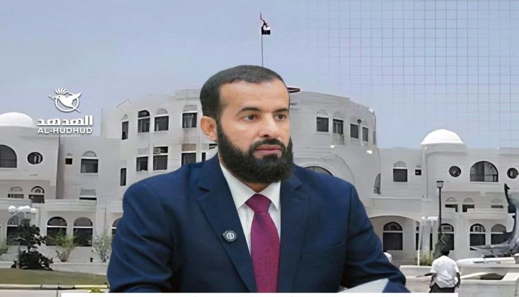 مصدر مسؤول بالسلطة المحلية بأبين يوضح سبب إيقاف قيادات أمنية بالمحافظة