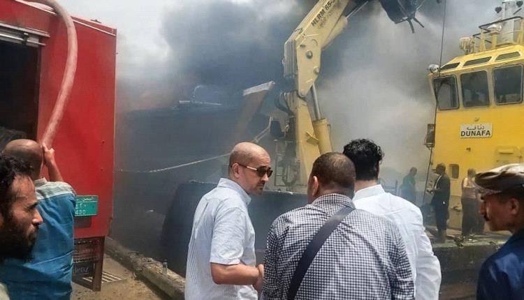 فيديو يوثق لحظات ميدانية تجسد روح المسؤولية والعمل الجماعي لرئيس موانئ خليج عدن
