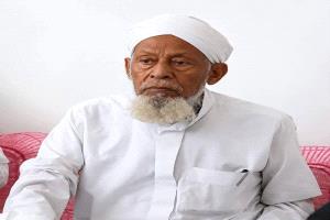محافظ حضرموت الخنبشي ينعي وفاة فقيه حضرموت ومفتيها