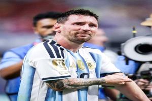 ميسي يكشف سر بكاءه بعد انتصار منتخبه امام فراعنة مصر