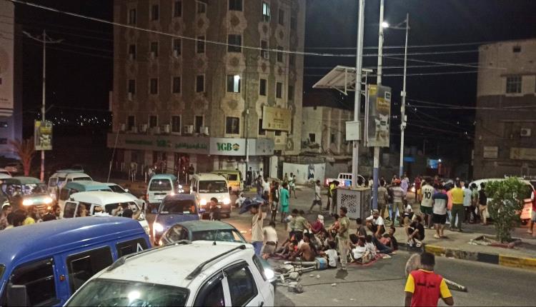 احتجاجات عدن بين حق المواطنين في التعبير ومسؤولية السلطة في معالجة الأزمات