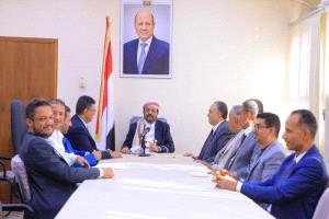 الداعري:نجاح استكمال الربط الشبكي لفرع مركزي بمأرب برئيسي عدن مرهون بحل أزمة السيولة وصرف المرتبات