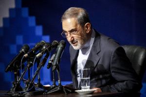 مستشار الرئيس الإيراني :"في إعادة ترتيب المعادلات الكبرى لا مكان للصغار المتربعين على أطراف الطاولة"