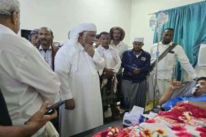 الشيخ البسيري يتفقد جرحى هجوم معسكر العلم ويطمأن على أوضاعهم الصحية
