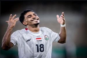 عادل عباس يحصد جائزة أفضل لاعب شاب في «خليجي 27»