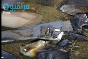 صور لطائرة مسيرة حوثية أسقطتها العمالقة الجنوبية بالبيضاء