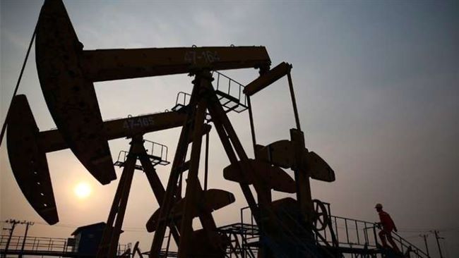قطر والإمارات والكويت ترحب باتفاق نفطي جديد بين السعودية وروسيا 