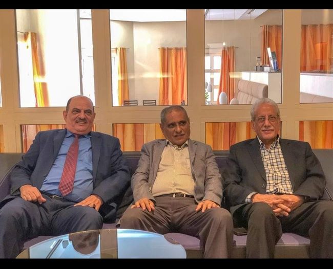 صورة لأول ظهور اعلامي لمحافظ حضرموت بعد عملية جراحية ناجحة بألمانيا