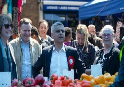 من هو صادق خان الفائز بمنصب رئيس بلدية "لندن" ؟