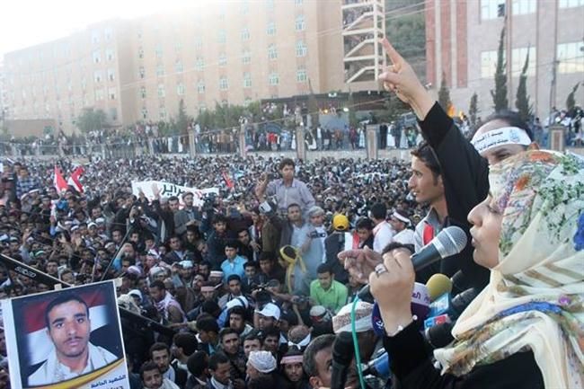 كرمان تهاجم صالح وتصفه بمجرم حرب والحوثيين بالجماعة المحظورة