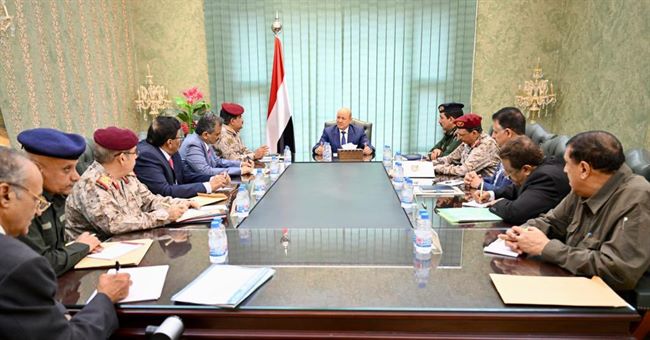العليمي يجتمع برئيس اللجنة الأمنية العليا الفريق الداعري وأعضاء اللجنة ويشيد بنجاحات القوات المسلحة والامن