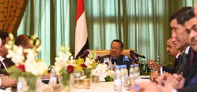 الوزراء اليمني يترحم على ضحايا مجزرة صنعاء ويقر مشاريع جديدة بحضرموت