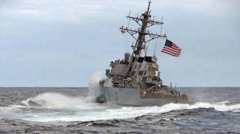 الجيش الأمريكي يعلن اسقاط صاروخ كروز مضادا للسفن أطلق من اليمن باتجاه مدمرة أمريكية بالبحر الأحمر