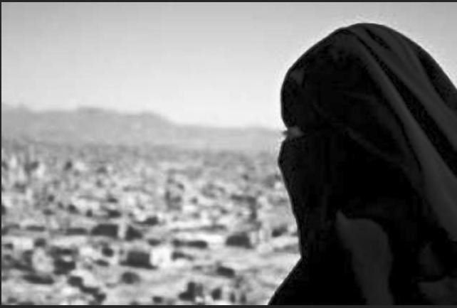 قصة يمنية متزوجة من سعودي تتصل بذويها بعد غياب 30 عاماً