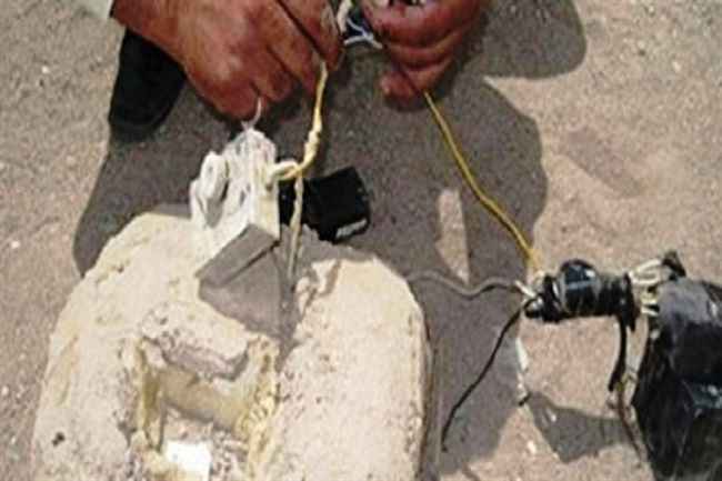 الداخلية اليمنية تعلن ضبط شاب حاول تفجير سوق دير عبدربه بقنبلة هجومية روسية