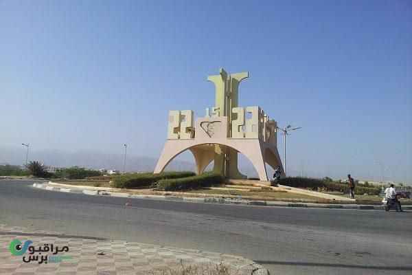 بالصور..الرئيس اليمني السابق يتوسط قلب منصة الستين بعاصمة حضرموت