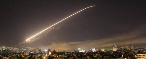 عاجل:سانا تعلن اسقاط الدفاعات السورية أهدافا معادية قادمة من فوق لبنان