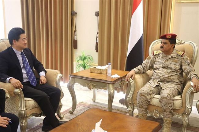 وزير دفاع اليمن يبحث تعزيز التعاون العسكري مع الصين 